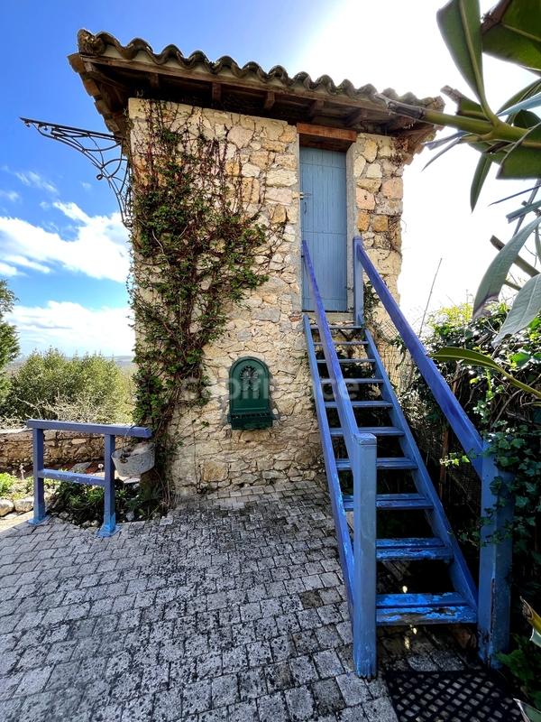 Maison de village - 197 m² - 7 pièces