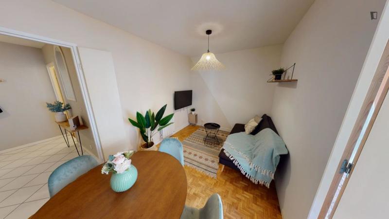 Chambre - 10 m² - 4 pièces