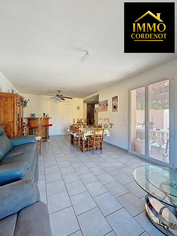 Villa - 90 m² - 4 pièces