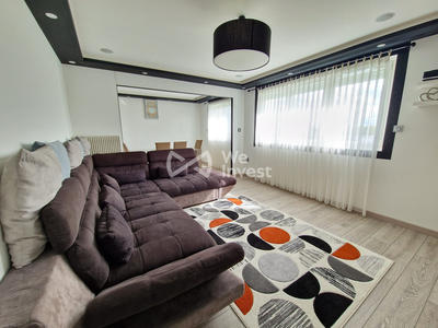 Appartement - 82 m² - 3 pièces