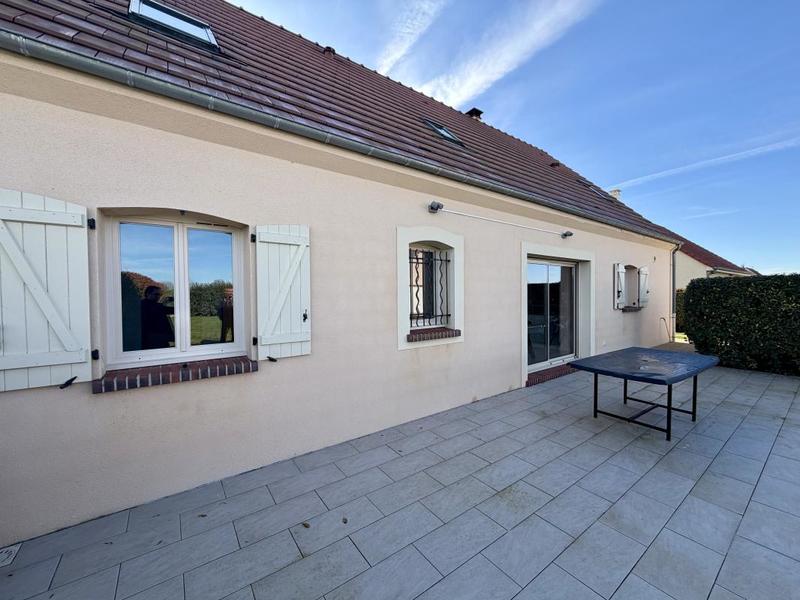 Pavillon - 150 m² - 8 pièces