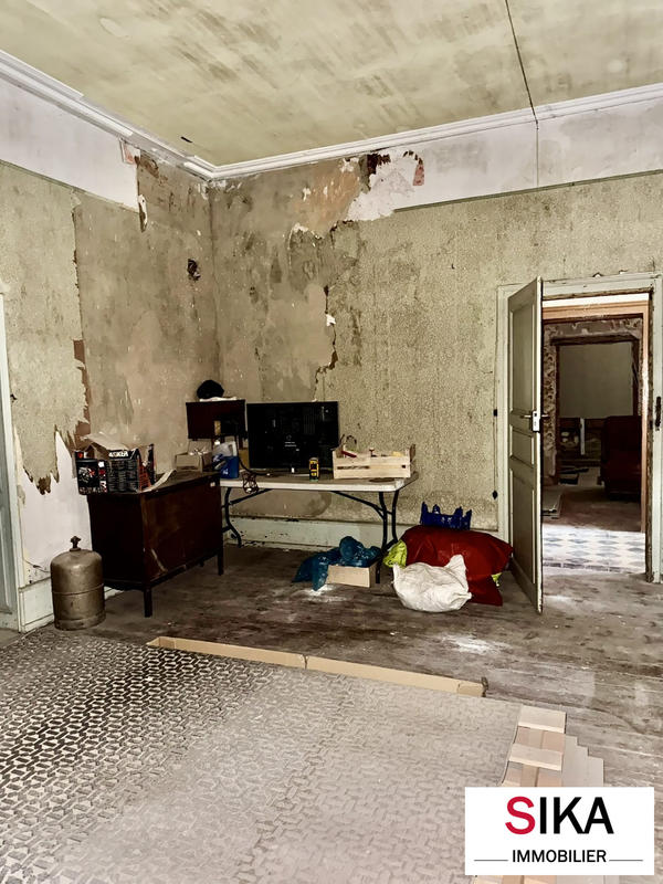 Maison ancienne - 303 m² - 10 pièces