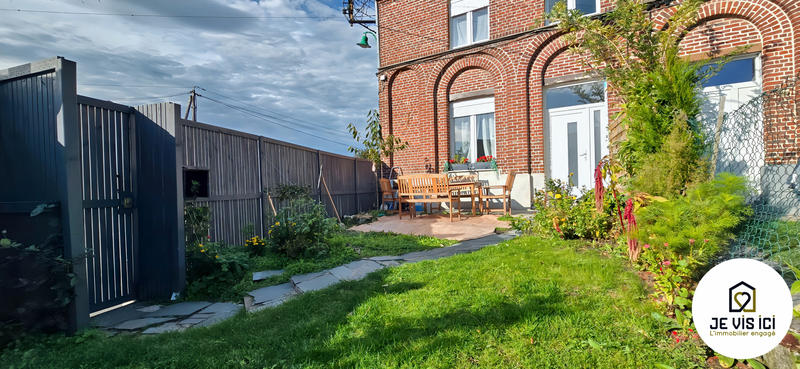 Maison - 98 m² - 5 pièces