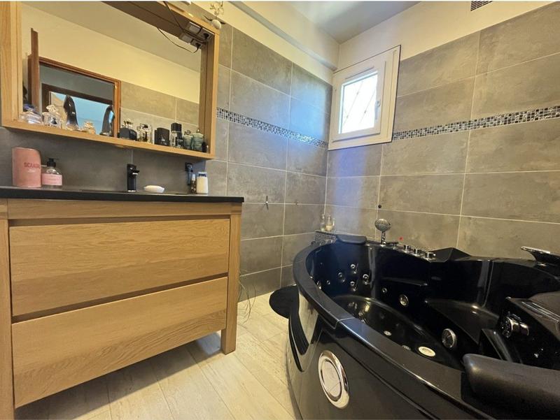 Maison - 153 m² - 6 pièces