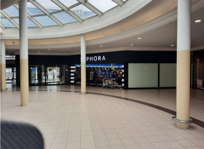 Local commercial - 697 m²