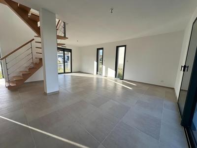Maison - 126 m² - 6 pièces