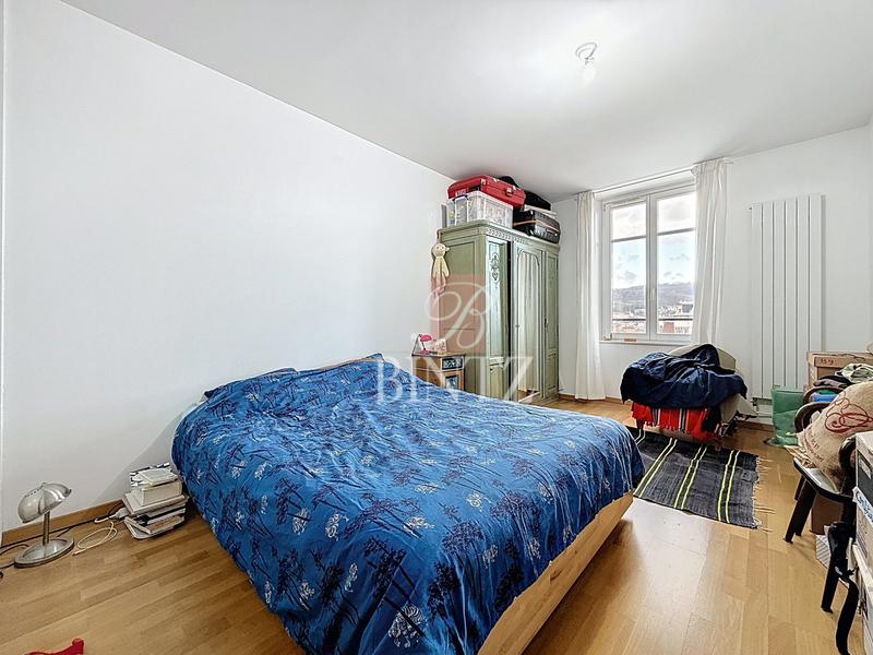 Appartement - 99 m² - 3 pièces