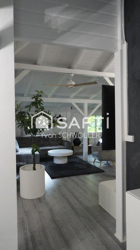 Villa - 202 m² - 8 pièces