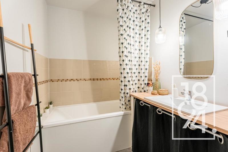 Appartement - 76 m² - 3 pièces