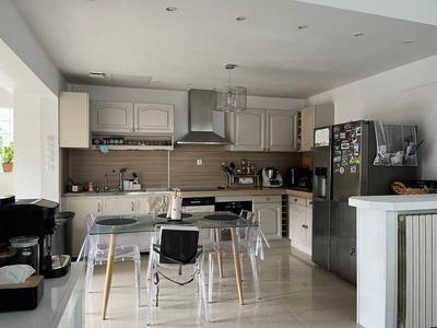 Maison - 174 m² - 7 pièces