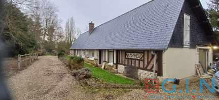 Maison - 220 m² - 9 pièces