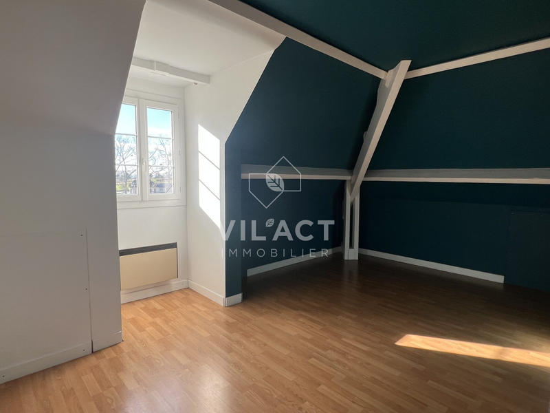 Maison - 222 m² - 7 pièces