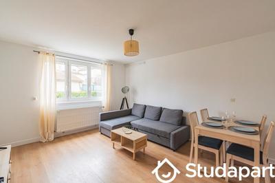 Chambre - 12 m² - 1 pièce