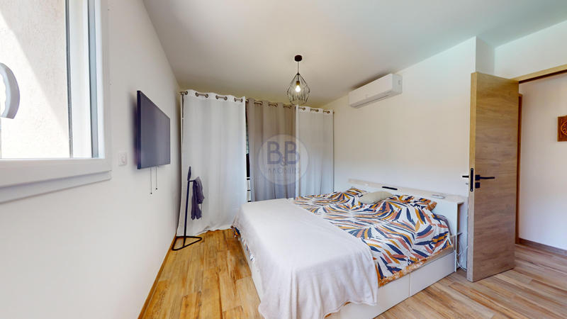 Villa - 90 m² - 4 pièces