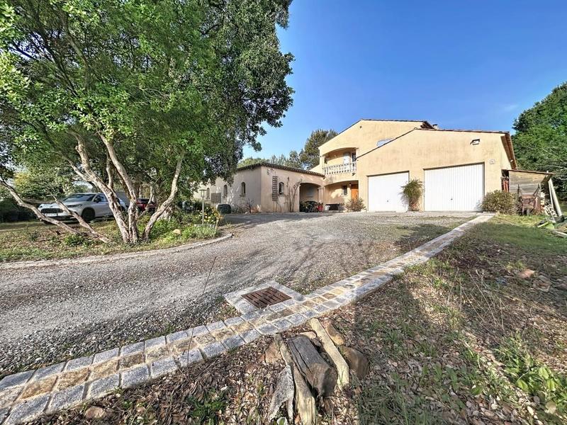 Maison - 168 m² - 5 pièces