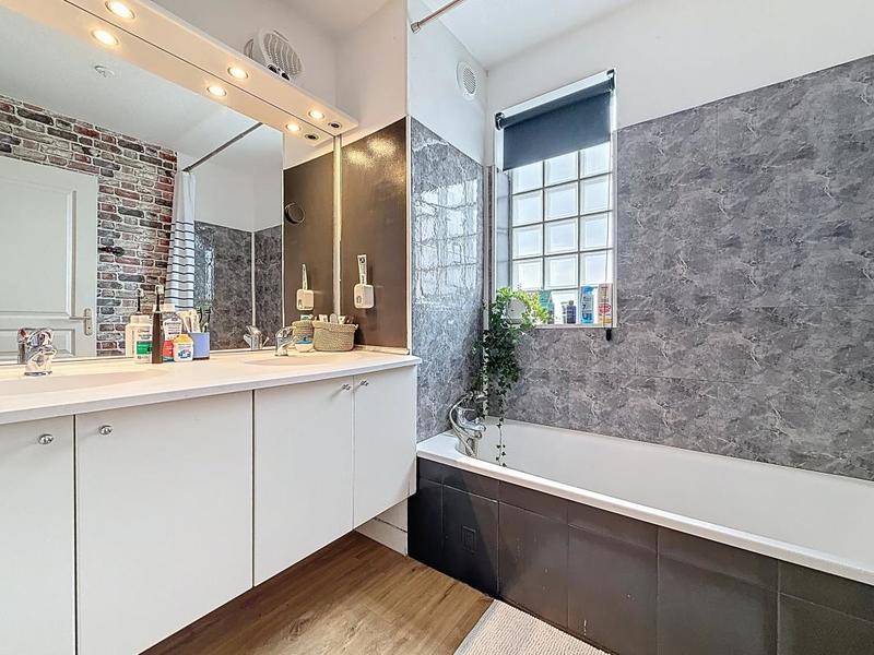 Appartement - 65 m² - 3 pièces