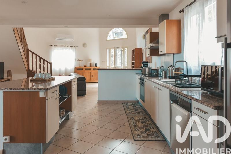 Maison - 144 m² - 5 pièces
