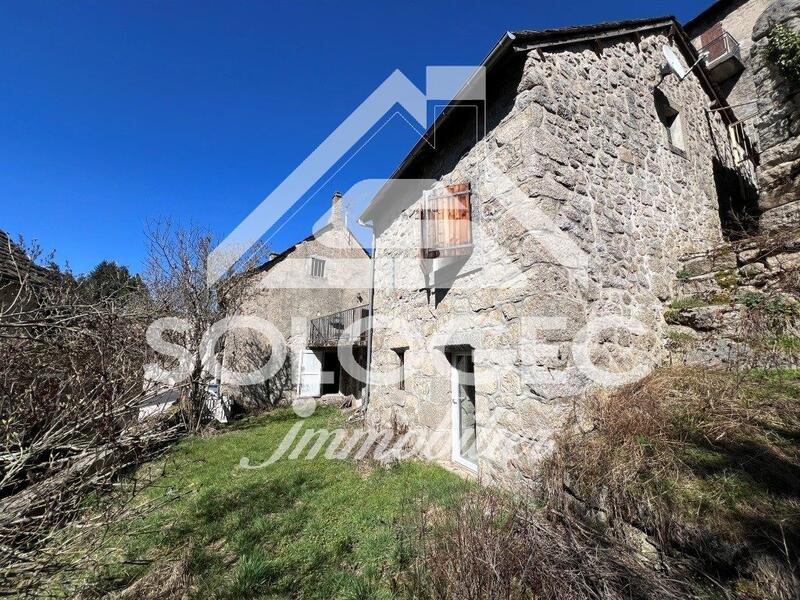 Maison ancienne - 150 m² - 10 pièces