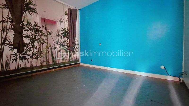 Loft - 140 m² - 6 pièces