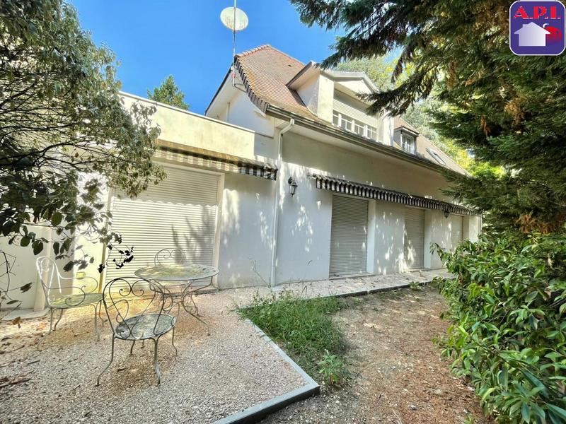 Maison - 190 m² - 4 pièces