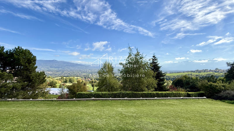 Maison - 263 m² - 7 pièces