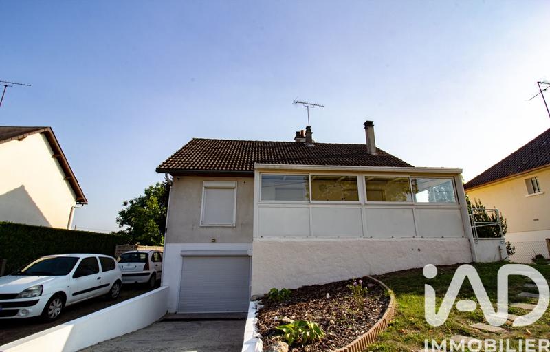 Maison - 163 m² - 9 pièces