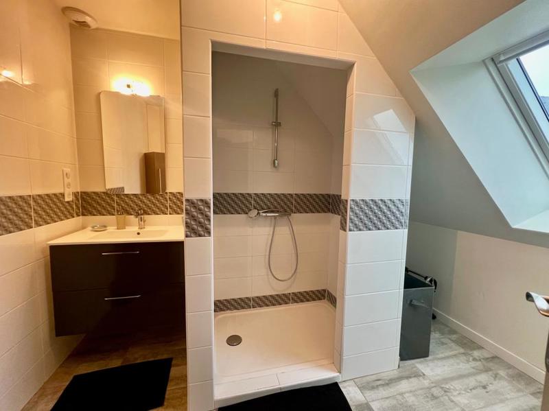 Maison - 85 m² - 5 pièces