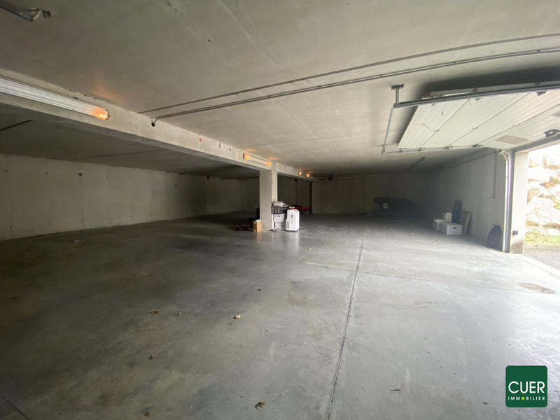 Local commercial - 195 m² - 7 pièces