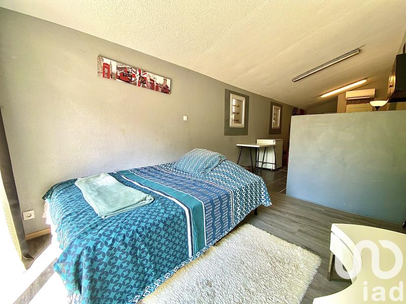 Maison - 303 m² - 19 pièces