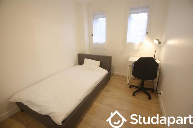 Chambre - 9 m² - 1 pièce