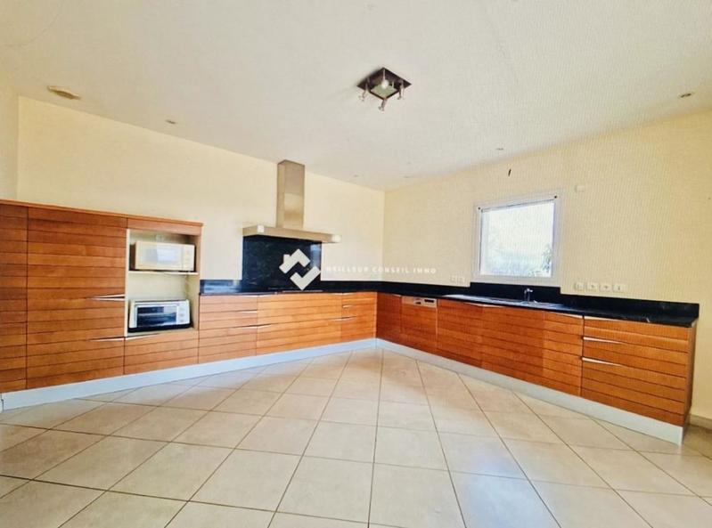 Villa - 205 m² - 7 pièces