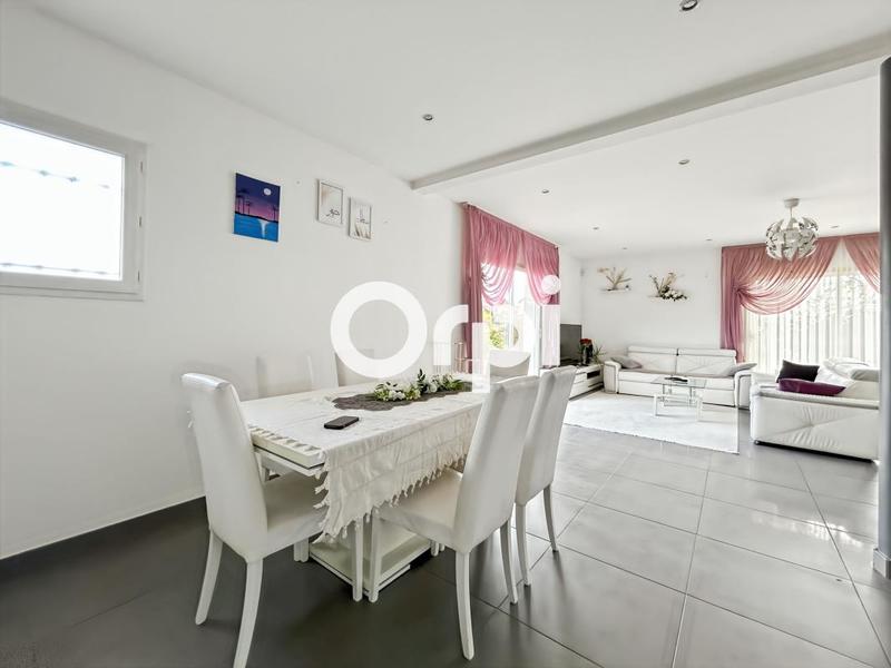 Villa - 141 m² - 5 pièces