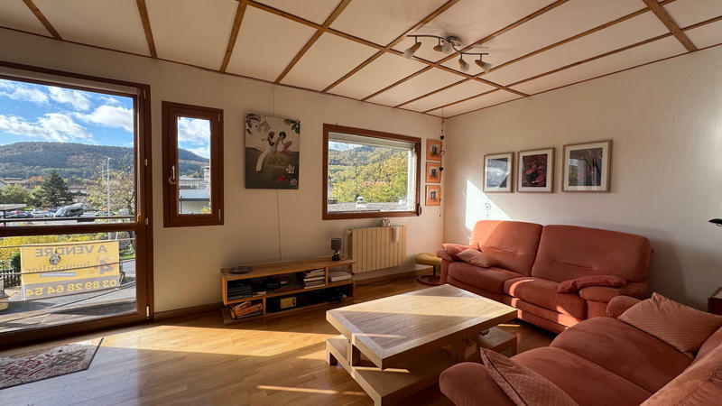 Maison - 102 m² - 5 pièces