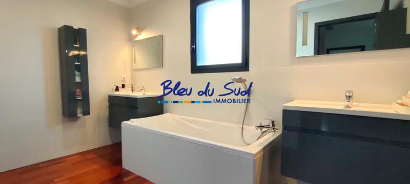 Villa - 146 m² - 6 pièces