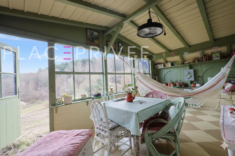 Maison - 190 m² - 7 pièces