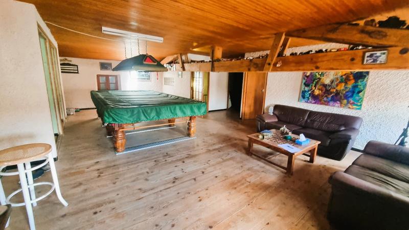 Maison - 164 m² - 9 pièces