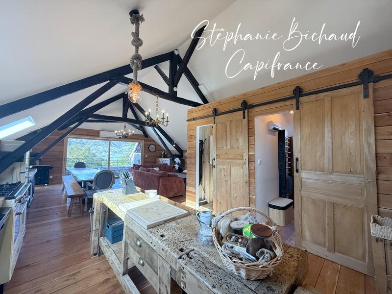 Maison - 169 m² - 6 pièces