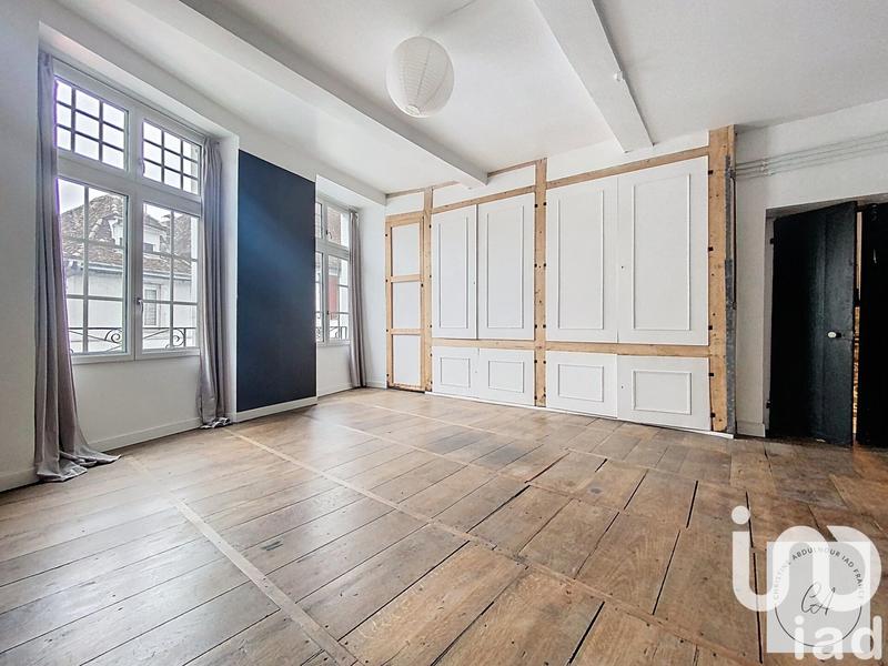 Maison - 293 m² - 11 pièces