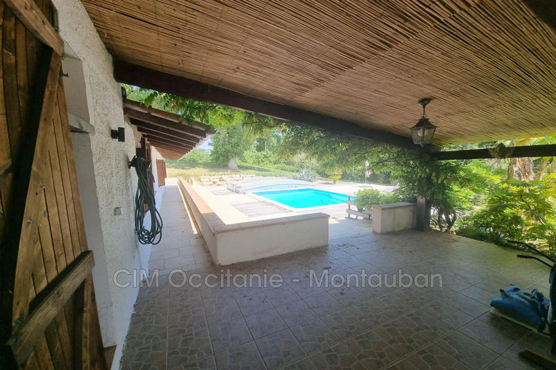 Maison - 275 m² - 8 pièces