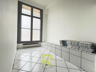 Bureau - 27 m² - 2 pièces