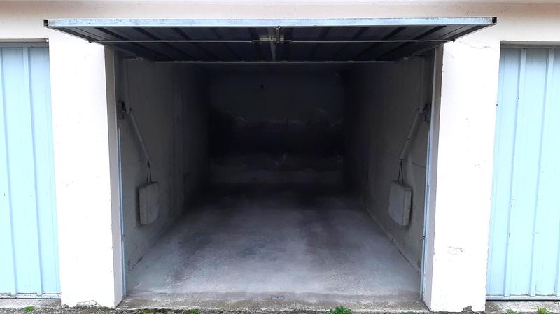 Parking / Garage - 14 m²