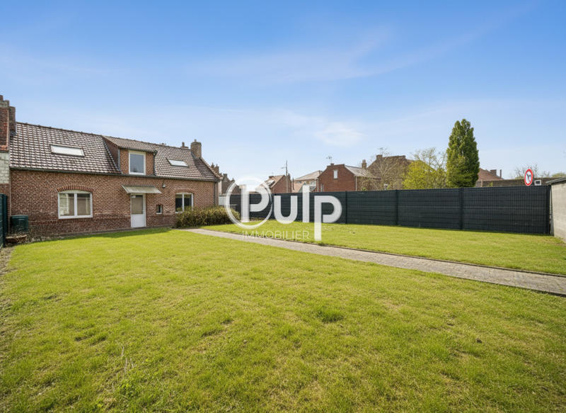 Maison - 96 m² - 4 pièces