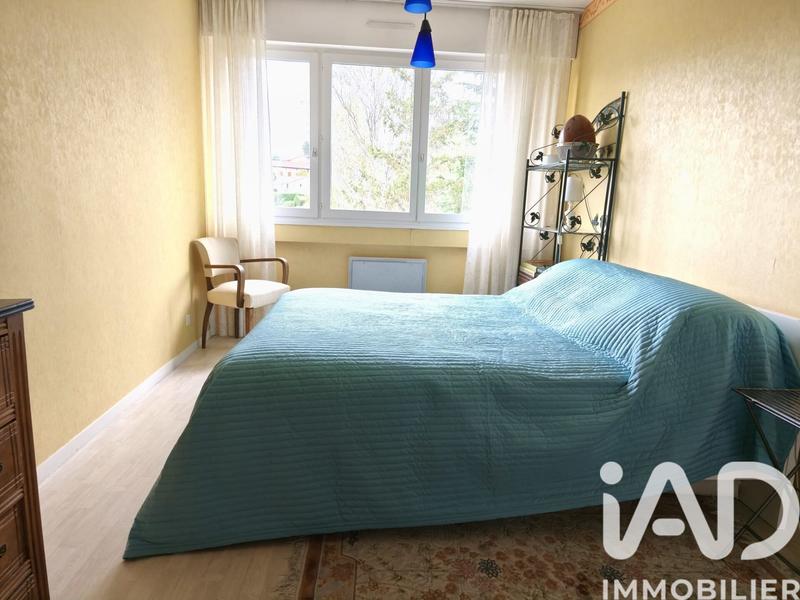 Appartement - 125 m² - 6 pièces