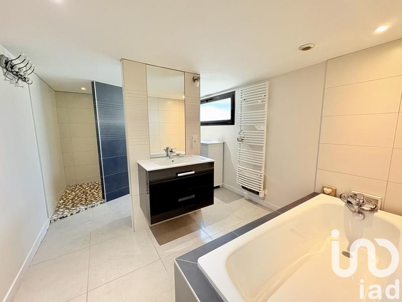 Maison - 178 m² - 5 pièces