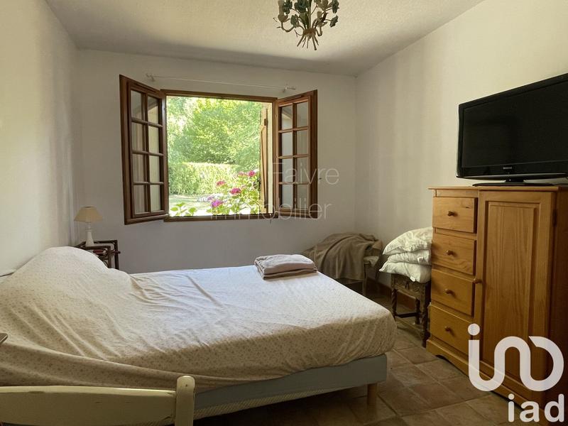 Maison - 180 m² - 8 pièces