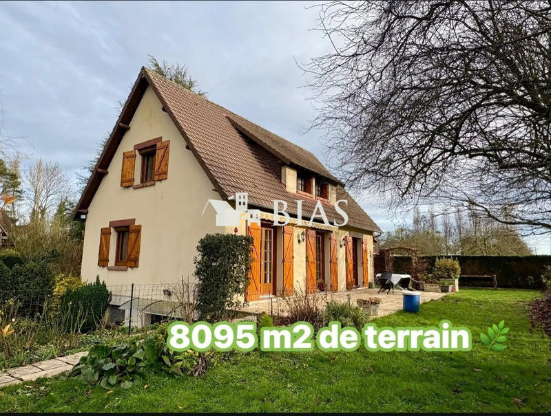 Maison traditionnelle - 105 m² - 4 pièces