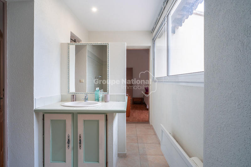 Maison - 241 m² - 6 pièces