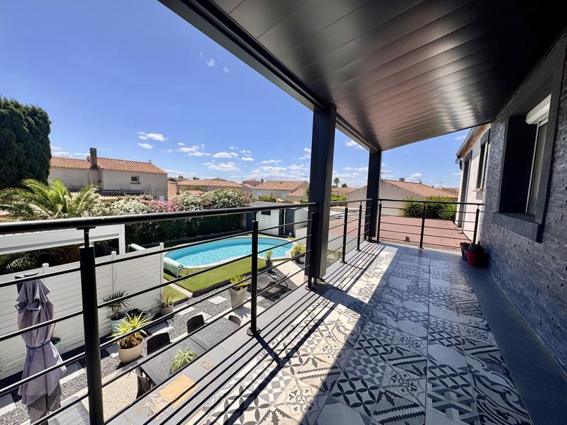 Villa - 225 m² - 8 pièces