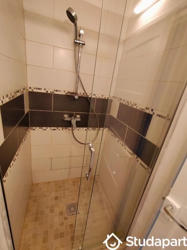 Chambre - 9 m² - 1 pièce