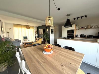 Maison contemporaine - 99 m² - 5 pièces